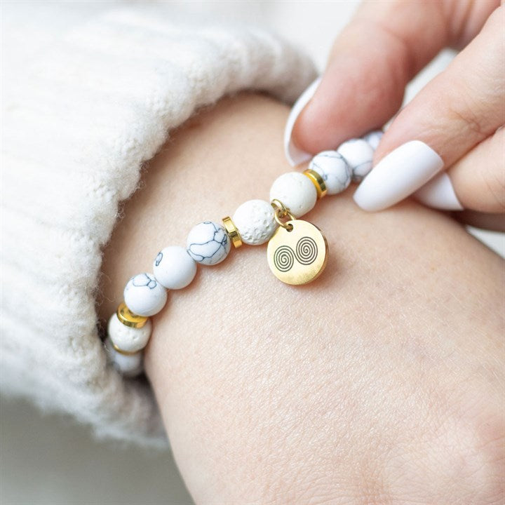 Stress Relief Lava Bead Bracelet & Patchouli Oil Gift Set – Howlite Healing Jewellery for Calm & Balance