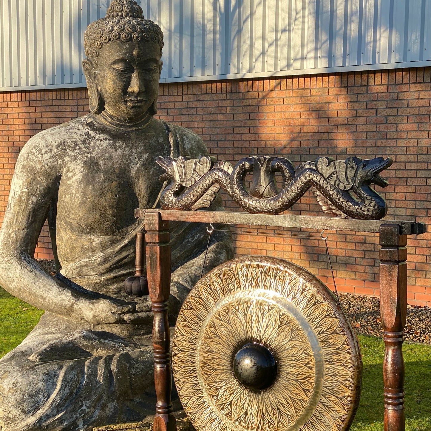 Large Gong in Brown Antique Stand – 80cm Black Pattern | Handmade in Bali