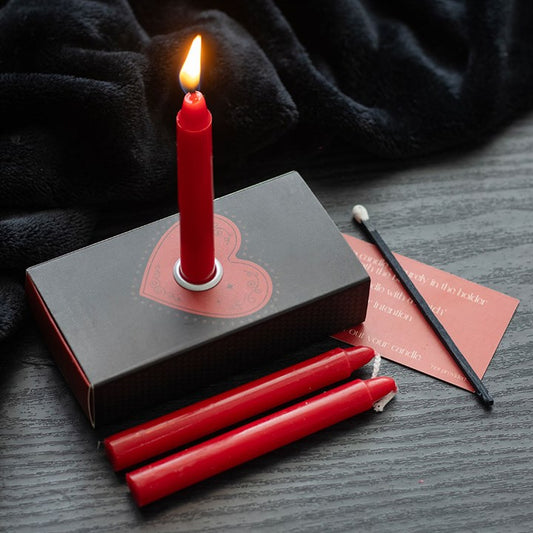 Love & Attraction Ritual Candle Box – 3 Spell Candles with Holder