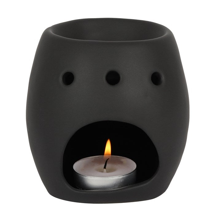 Black Skull Oil Burner – Matt Ceramic Aroma & Wax Melt Burner for Gothic Home Décor