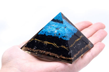 Orgonite Pyramid – Turquoise & Black Tourmaline – 70mm
