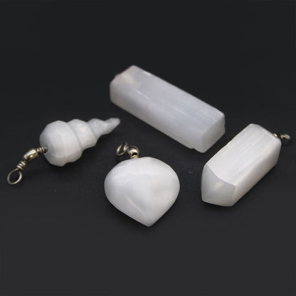 Selenite Heart Pendant – Healing Crystal for Calm, Protection & Aura Cleansing