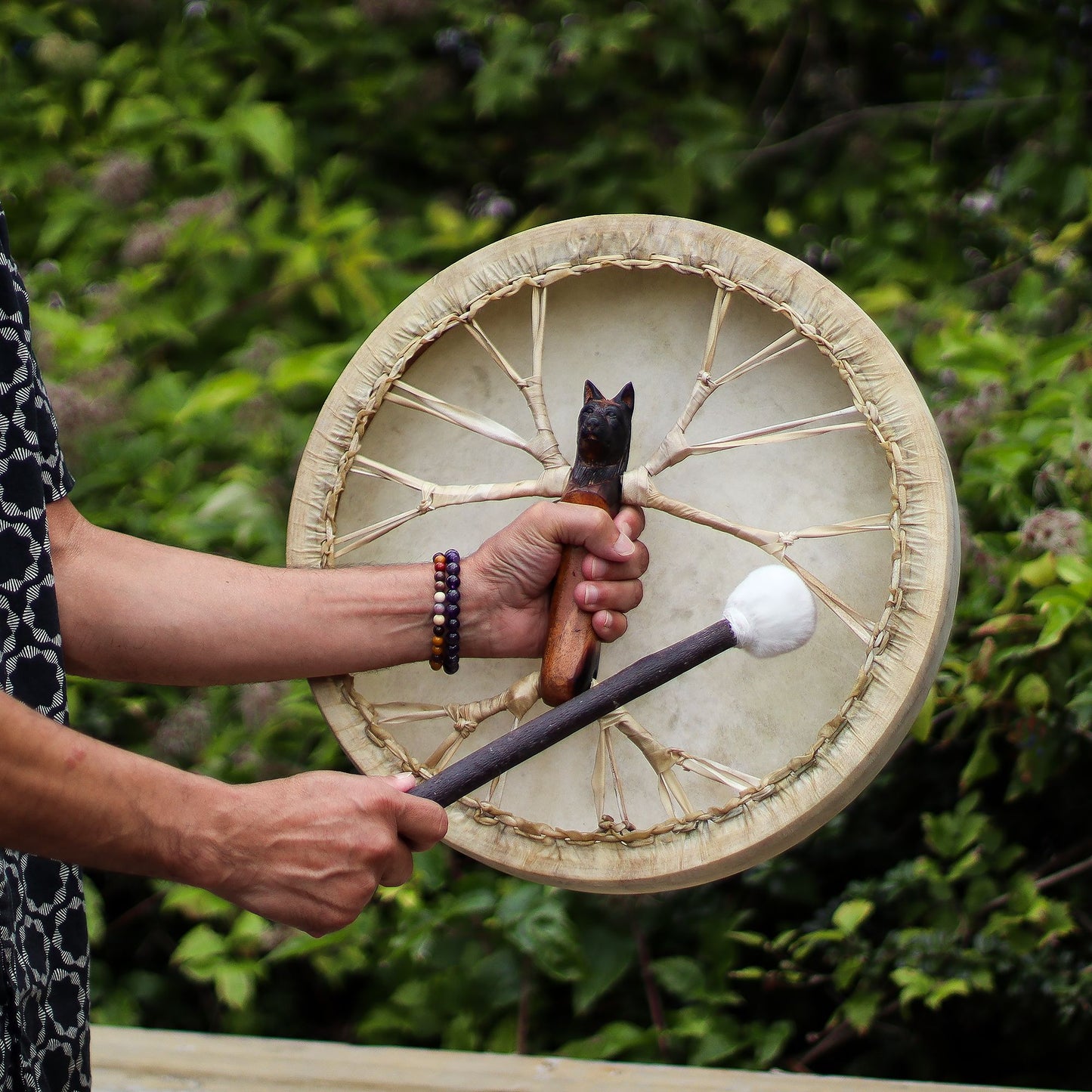 Spirit of the Wolf – Shamanic Tunable Drum & Stick | 40cm | Intuition, Power & Sound Healing