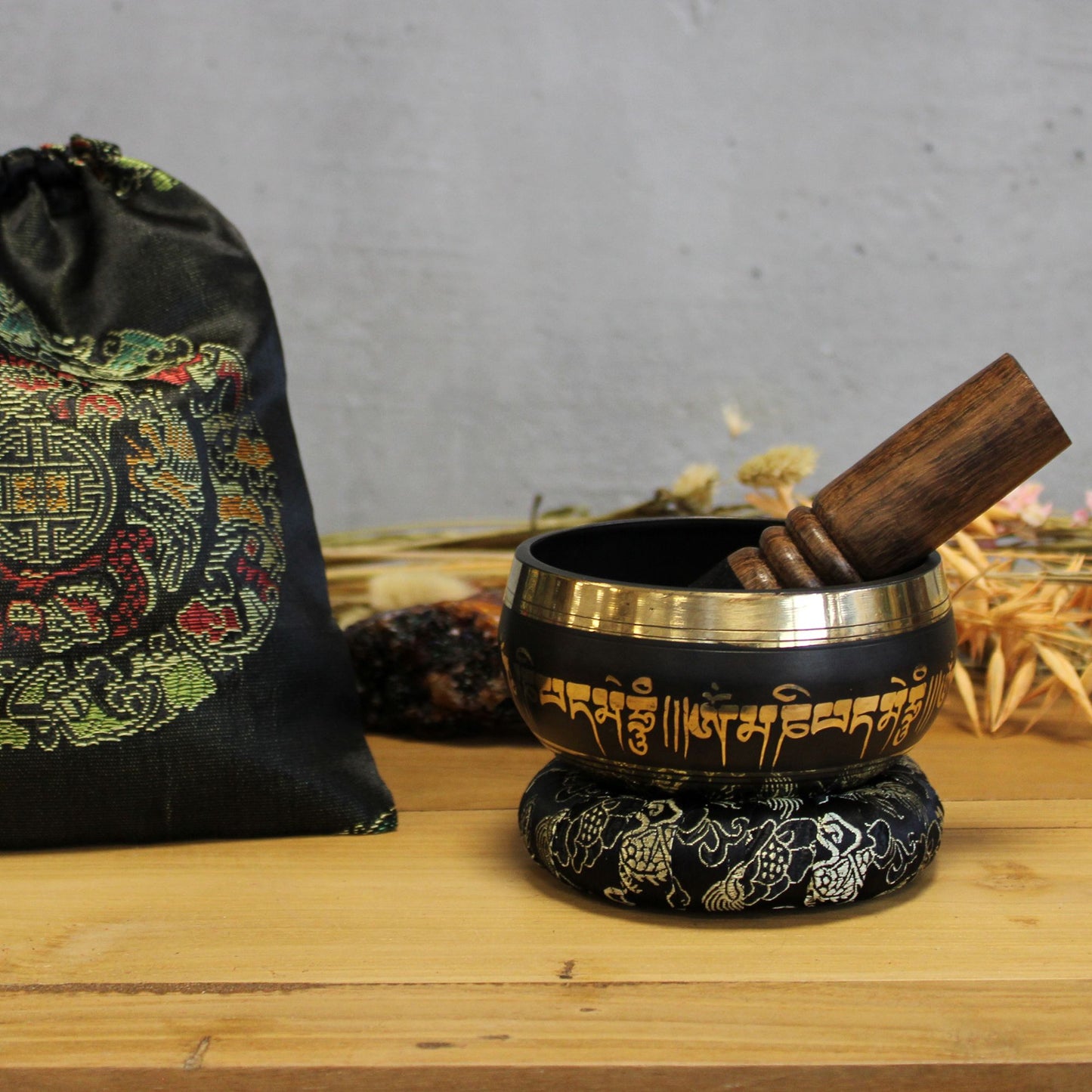Lotus Flower Singing Bowl Set – 659Hz Sound Healing with Mallet, Cushion & Case