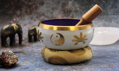 Large Yin & Yang Singing Bowl Set – 14 cm White & Purple Brass Meditation Bowl with Mallet and Cushion