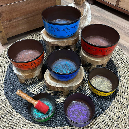 Small Chakra Singing Bowl Set (7 Pieces, 14–22cm) – Handcrafted Brass Meditation Bowls