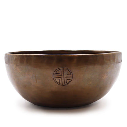 Extra Large Indian Moon Phase Singing Bowl – 22 cm Handcrafted Brass Meditation Bowl (1500 g)