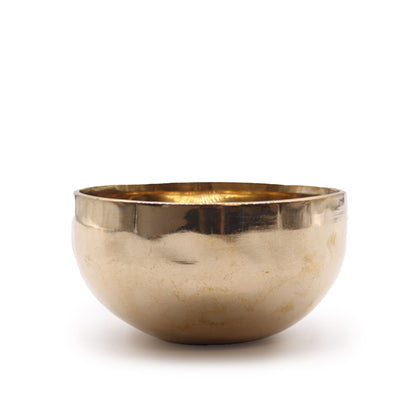 Small Shining Handmade Singing Bowl – 13 cm Hand-Hammered Brass Meditation Bowl (550 g)