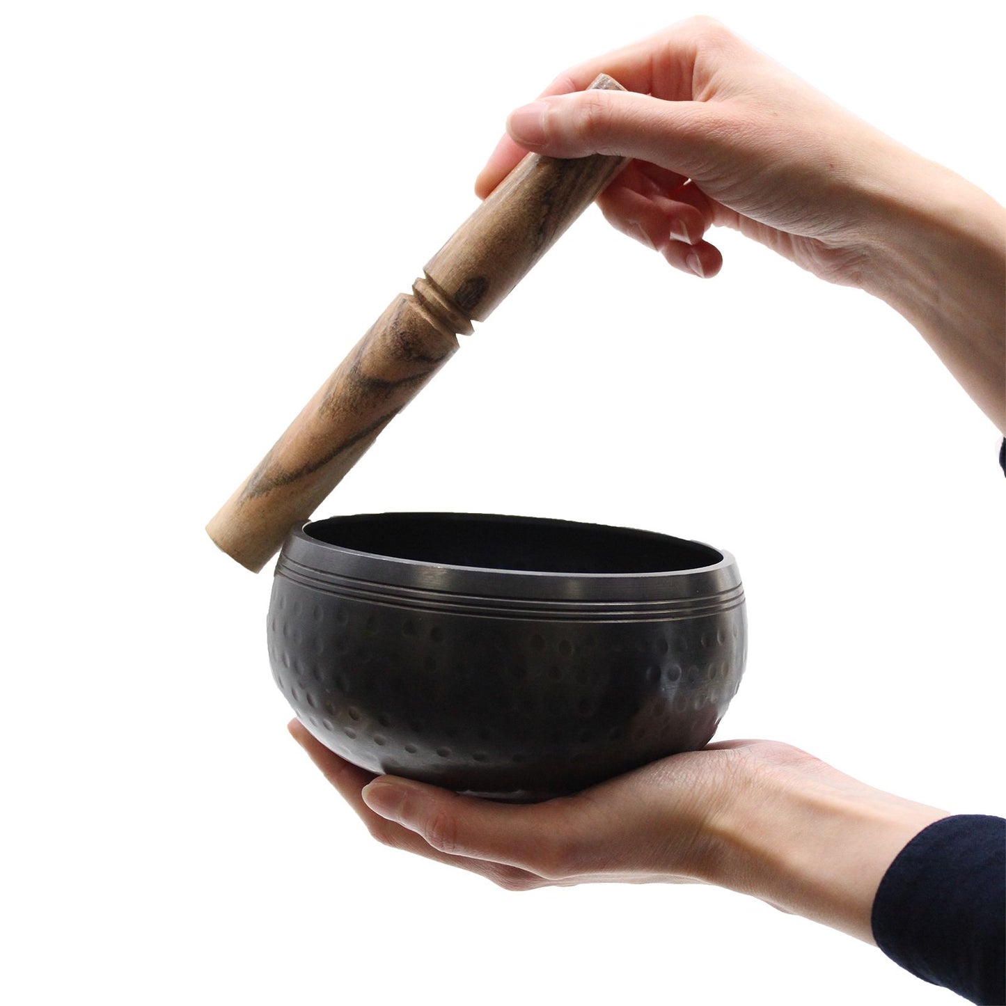 Medium Meditation Singing Bowl – 15cm Handcrafted Brass Sound Healing Bowl with Striker