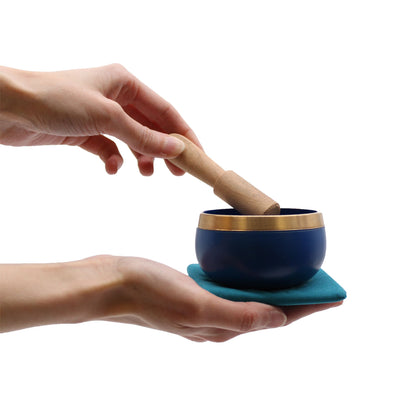 Chakra Pyramid Singing Bowl Gift Set – 7 Singing Bowls with Mallet & Cushion in Pyramid Box