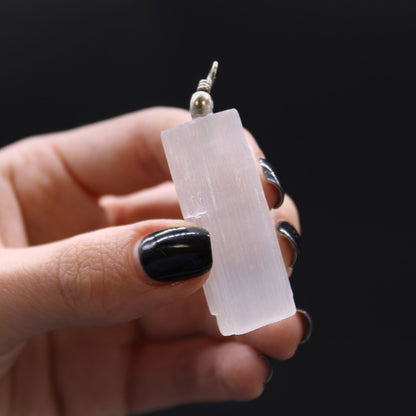 Selenite Natural Pendant – Energy Cleansing, Clarity & Spiritual Protection Crystal Necklace